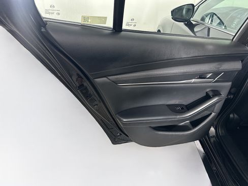 Used 2024 MAZDA MAZDA3 s FWD image 27