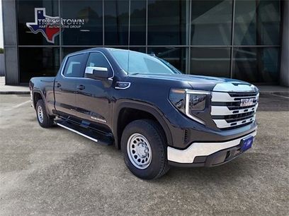 New 2024 GMC Sierra 1500 SLE