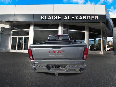 Used 2026 GMC Sierra 1500 SLE image 4