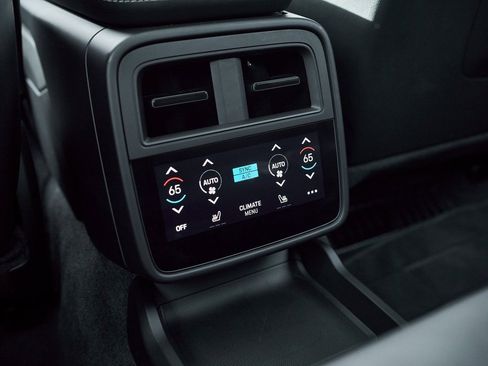 Used 2025 Porsche Taycan Turbo S w/ Premium Package image 52