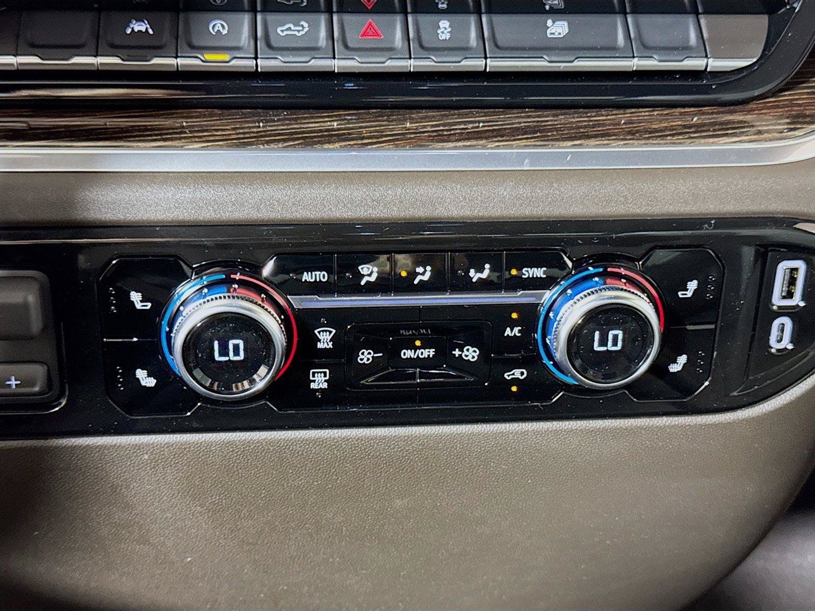New 2026 GMC Sierra 1500 SLE w/ Preferred Package RWD image 10