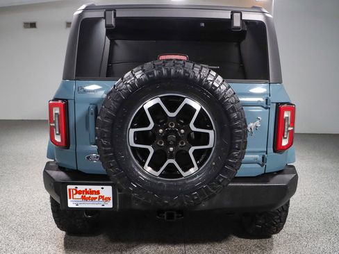 Used 2023 Ford Bronco Outer Banks image 9