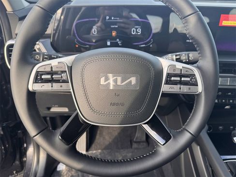 New 2025 Kia Telluride S image 15