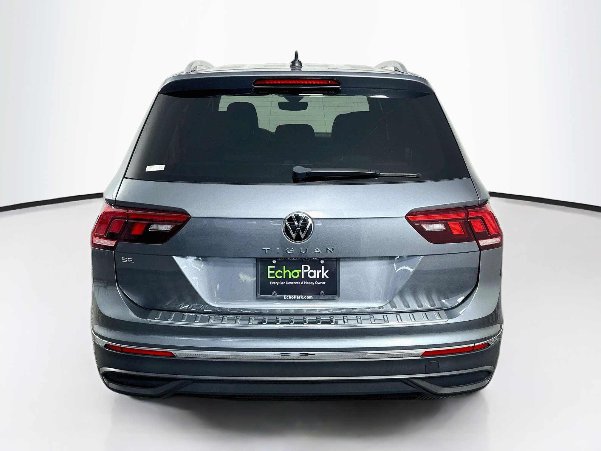 Used 2023 Volkswagen Tiguan SE FWD image 7