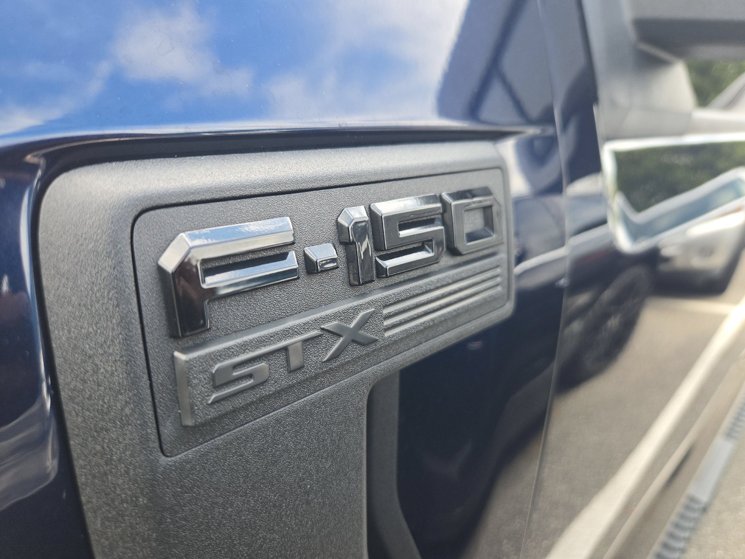 Used 2023 Ford F150 XL w/ STX Black Appearance Package AWD/4WD image 12