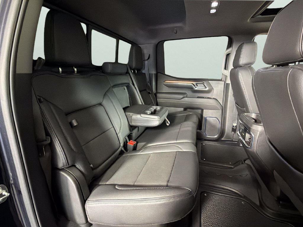 Used 2024 GMC Sierra 1500 Denali AWD/4WD image 33