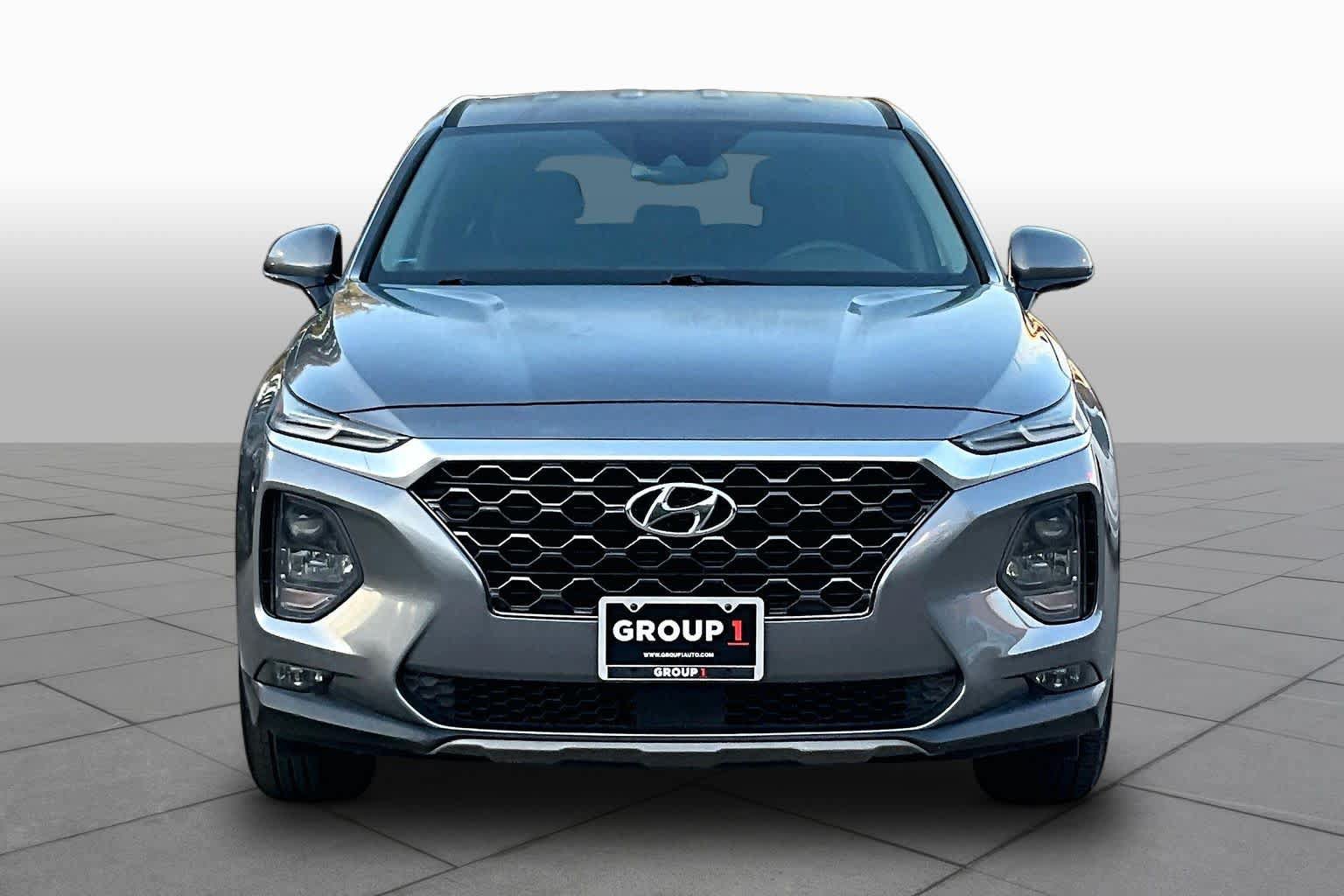 Used 2019 Hyundai Santa Fe SEL FWD image 4