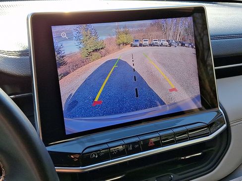 Certified 2022 Jeep Compass Limited image 19