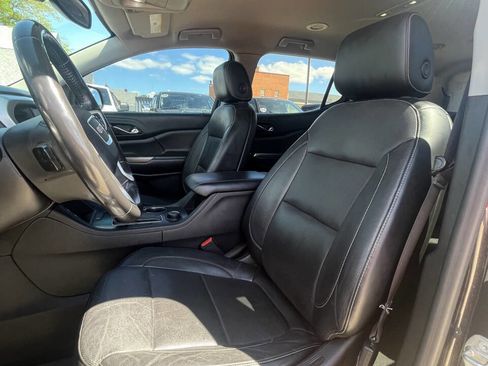 Used 2018 GMC Acadia SLT image 15