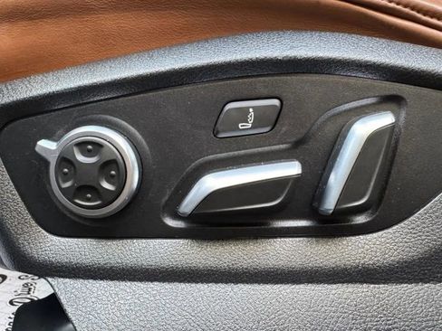 Used 2018 Audi Q7 3.0T Prestige image 47