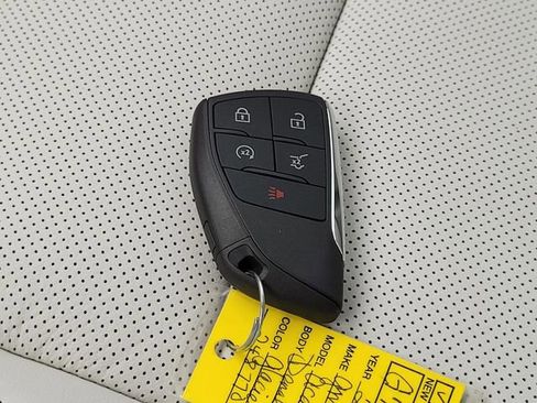 New 2026 GMC Acadia Denali w/ Super Cruise Package image 26