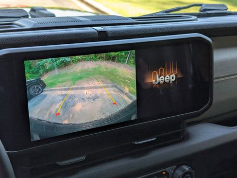Used 2024 Jeep Wrangler Unlimited Sport AWD/4WD image 26