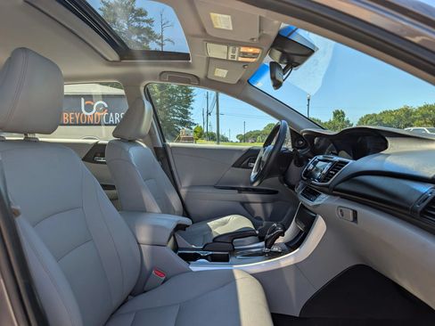 Used 2013 Honda Accord EX-L image 40