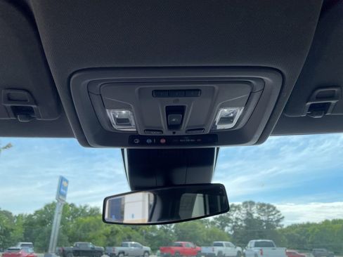 Used 2024 Chevrolet Silverado 1500 LT Trail Boss w/ Convenience Package II AWD/4WD image 21