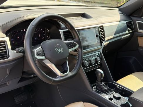 Used 2023 Volkswagen Atlas Cross Sport SEL AWD/4WD image 20