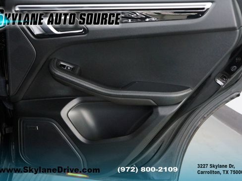 Used 2018 Porsche Macan Sport Edition image 33