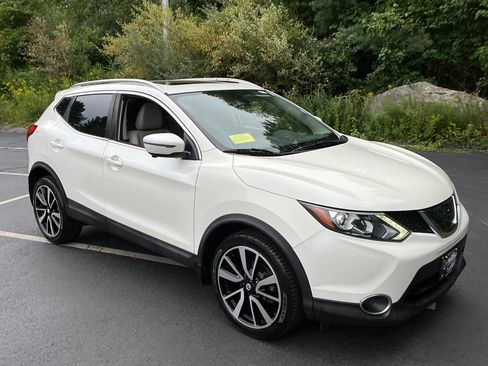 Used 2018 Nissan Rogue Sport SL w/ SL Premium Package AWD/4WD image 7