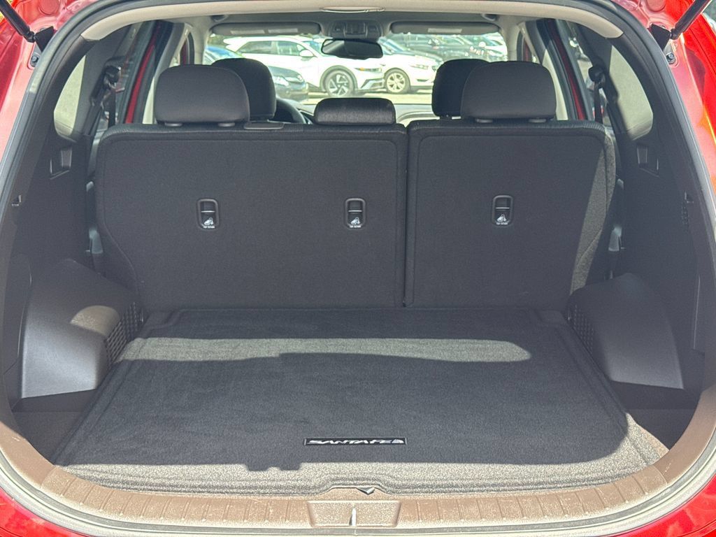 Used 2019 Hyundai Santa Fe SEL FWD image 20