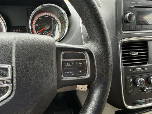 Used 2016 Dodge Grand Caravan SE w/ Quick Order Package 29E SE FWD image 20
