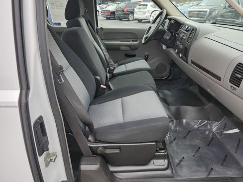 Used 2008 GMC Sierra 1500 W/T w/ SL Package image 16