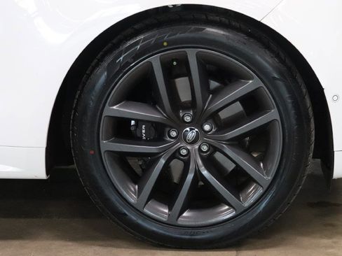 Used 2024 Land Rover Range Rover Sport Dynamic SE AWD/4WD image 32