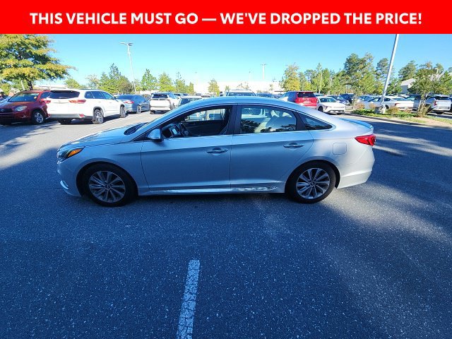 Used 2016 Hyundai Sonata Sport w/ Option Group 1V FWD image 8