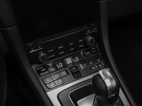 Certified 2019 Porsche 718 Boxster RWD image 37