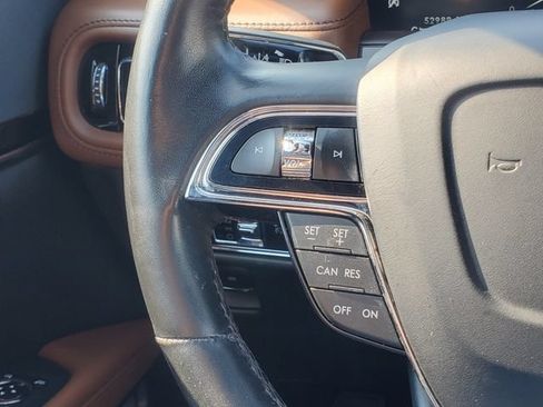 Used 2023 Lincoln Nautilus Reserve AWD/4WD image 14