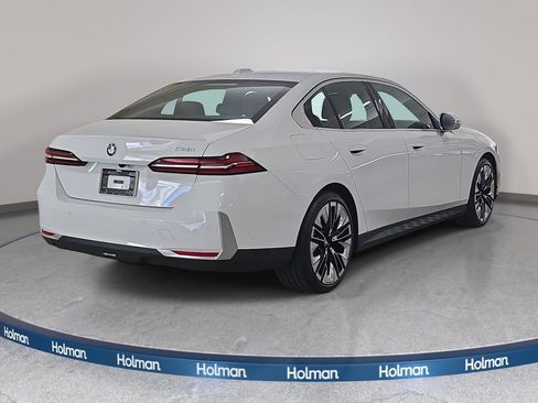 Used 2026 BMW 530i RWD image 7