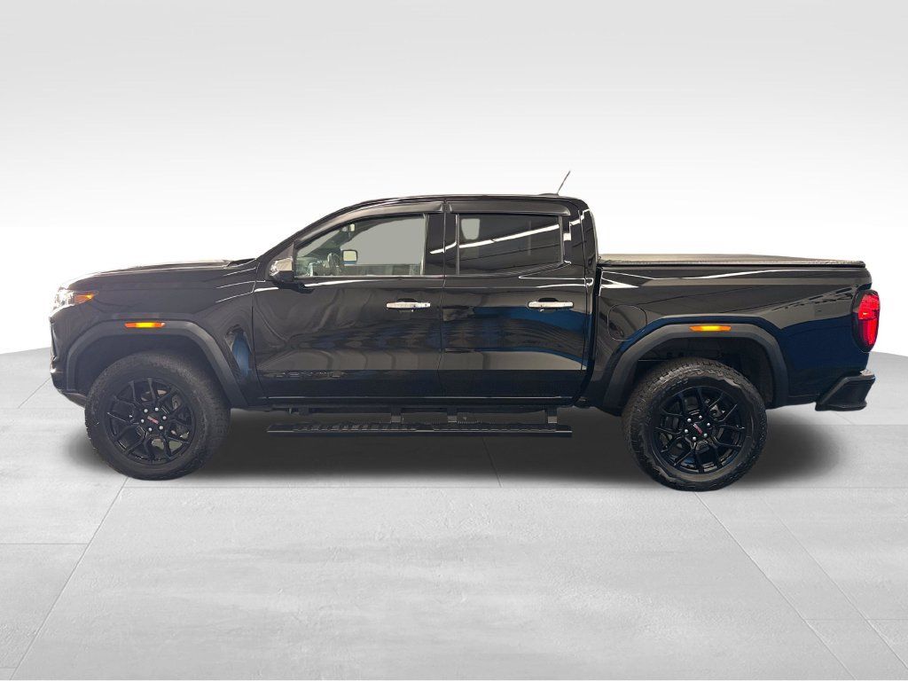 Used 2026 GMC Canyon Denali w/ LPO, Denali Black Edition AWD/4WD image 2