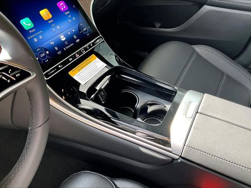 New 2026 Mercedes-Benz GLC 300 image 11