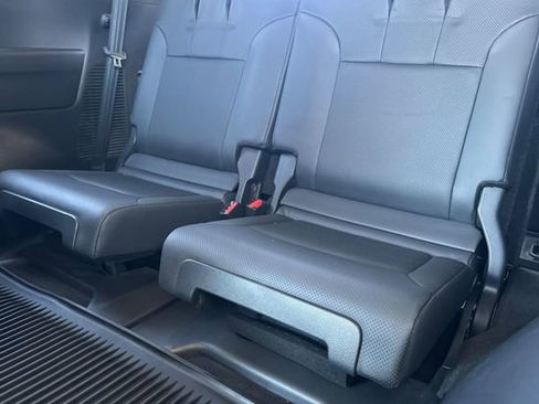 Used 2024 Lexus LX 600 F Sport AWD/4WD image 18