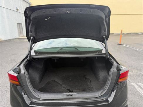 Used 2024 Nissan Altima 2.5 SV FWD image 17