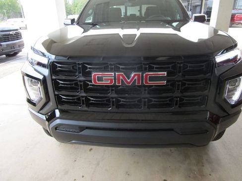 Used 2026 GMC Canyon Elevation AWD/4WD image 17