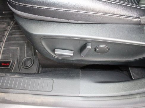 Used 2022 Ford Escape SEL image 21