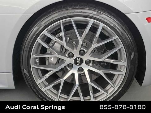 Used 2017 Audi R8 V10 plus AWD/4WD image 8