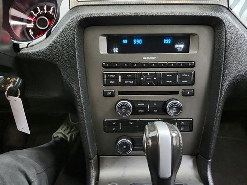 Used 2013 Ford Mustang GT Premium w/ GT Track Pkg RWD image 18