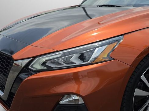 Used 2021 Nissan Altima 2.5 SR w/ SR Premium Package FWD image 18