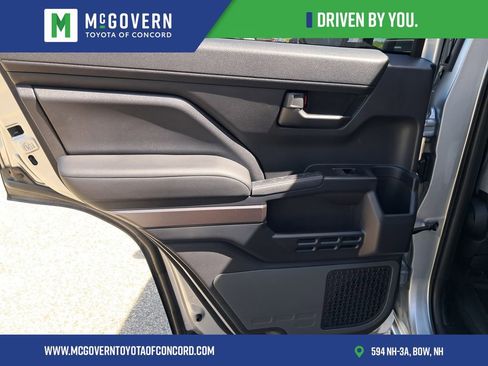 Used 2026 Toyota 4Runner SR5 AWD/4WD image 18