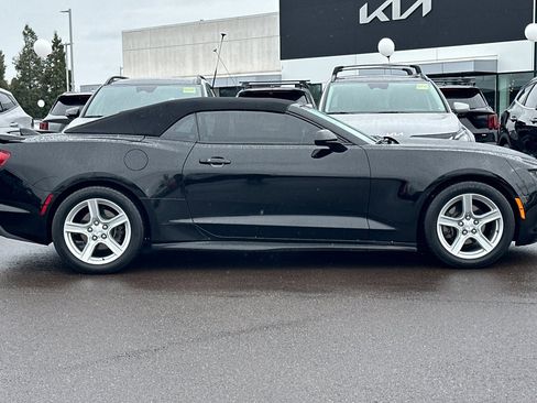 Used 2019 Chevrolet Camaro LT image 3