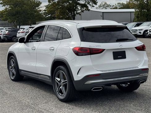 Certified 2022 Mercedes-Benz GLA 250 4MATIC image 8
