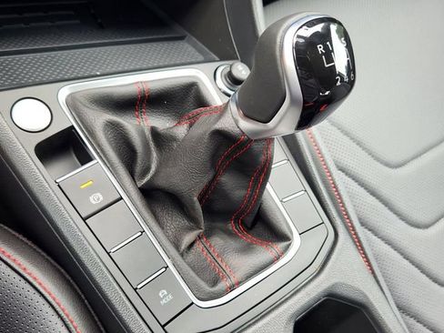 New 2026 Volkswagen Jetta GLI Autobahn FWD image 17