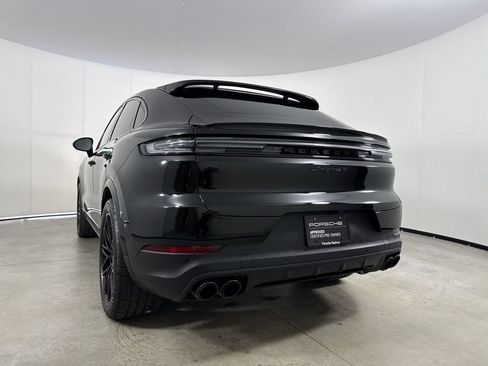Certified 2026 Porsche Cayenne S AWD/4WD image 19