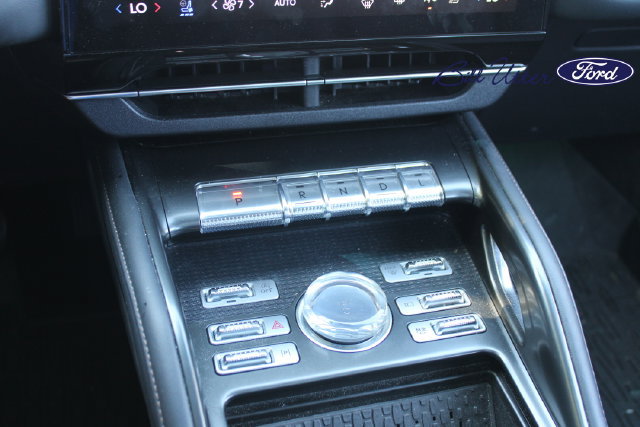 Used 2024 Lincoln Nautilus Reserve w/ Equipment Group 202A AWD/4WD image 20