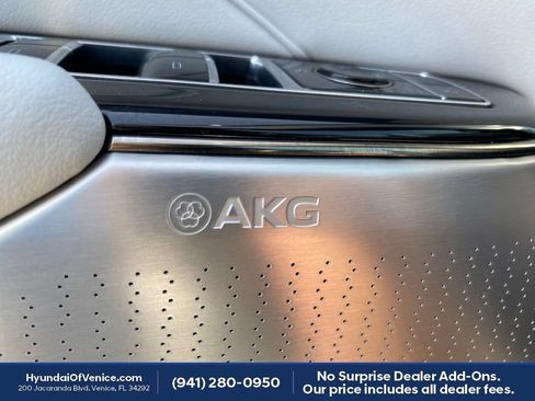 Used 2025 Cadillac Lyriq Sport w/ LPO, Floor Liner Package AWD/4WD image 10