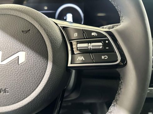 New 2026 Kia Seltos EX FWD image 32