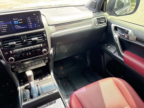Used 2023 Lexus GX 460 Premium w/ Premium Package AWD/4WD image 28