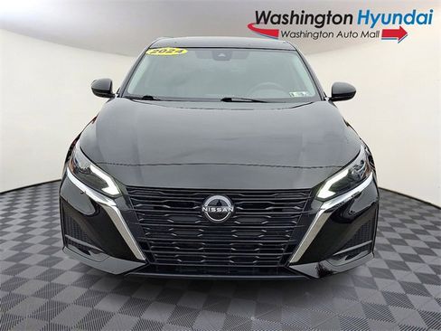Used 2024 Nissan Altima 2.5 S image 2