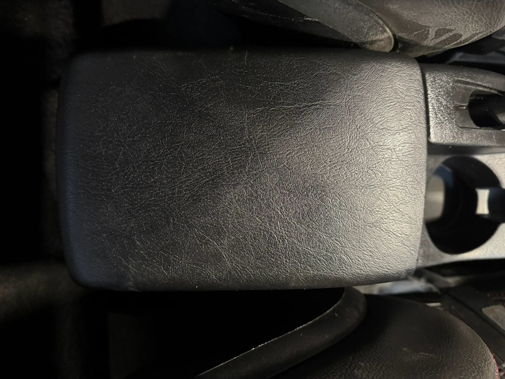 Used 2005 Hyundai Tiburon GT FWD image 19