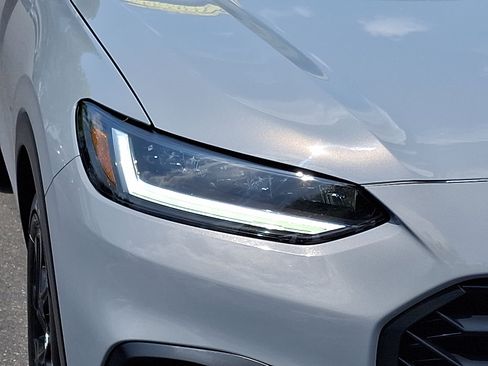 Certified 2023 Honda HR-V Sport image 9